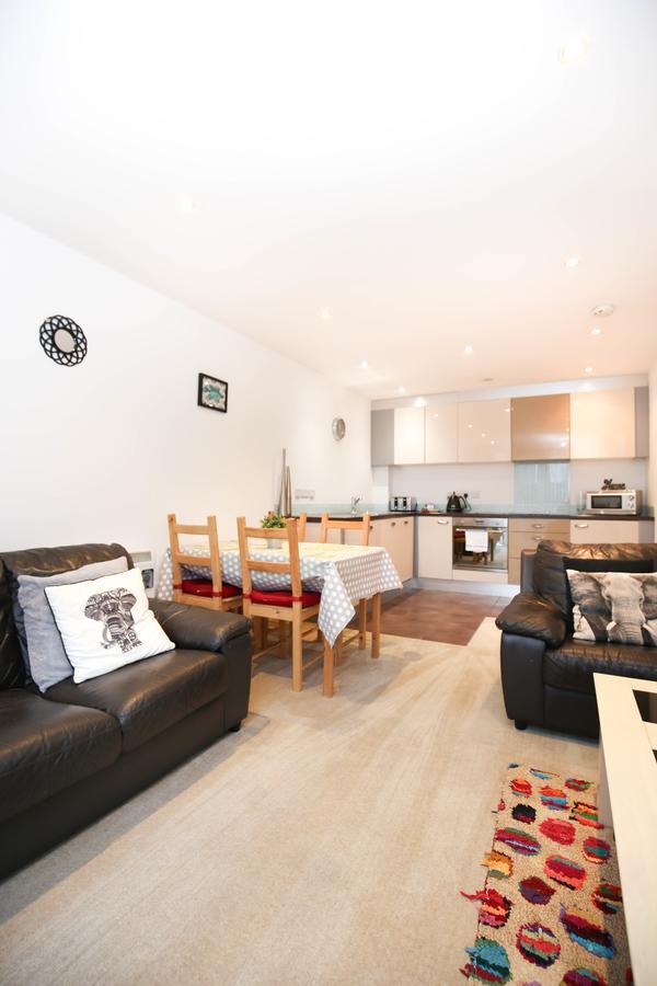Week2Week Fabulous Newcastle City Centre Apartment Buitenkant foto
